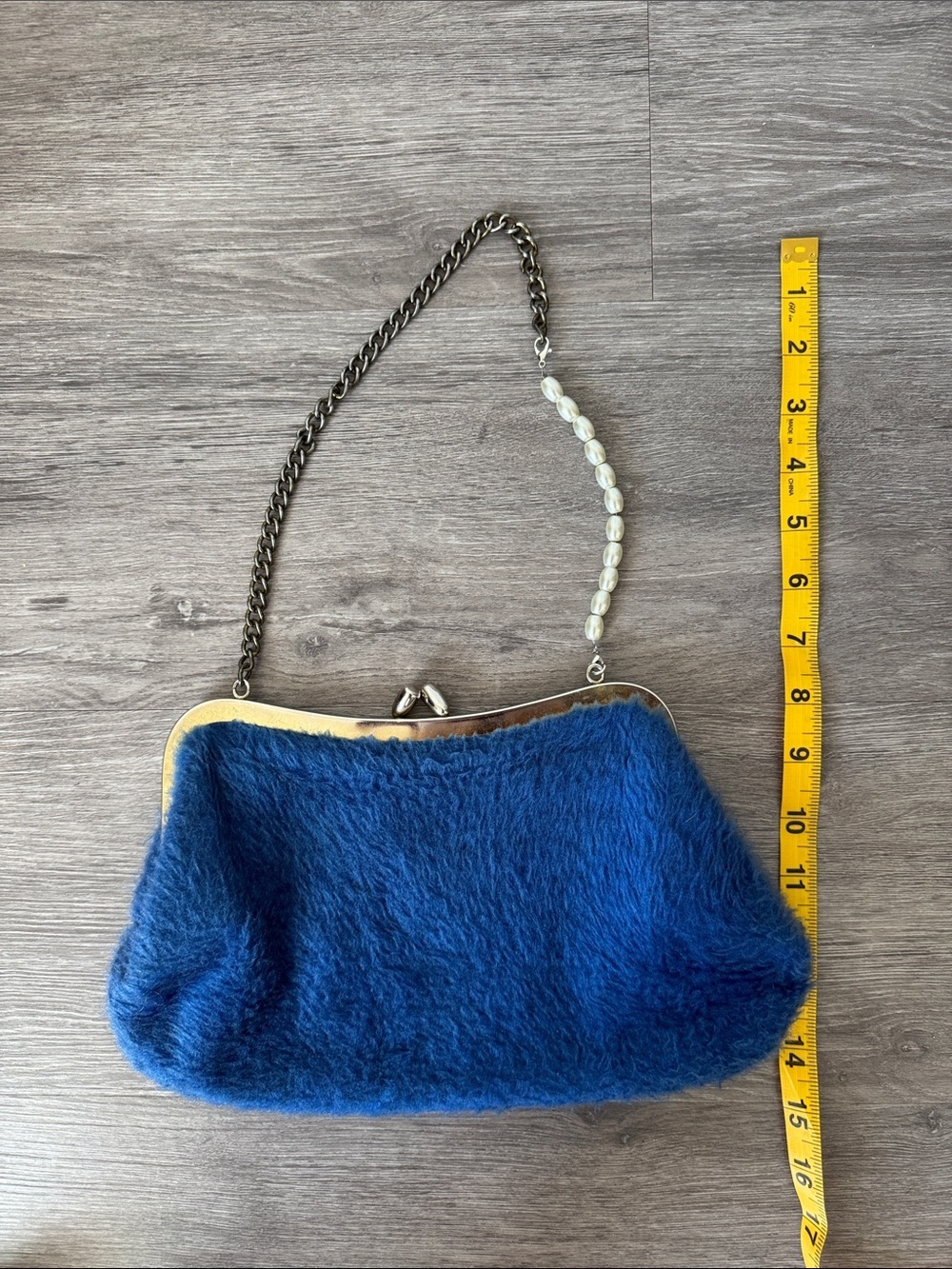 Vintage Blue Fuzzy Kiss Lock Bag - Picture 8 of 9